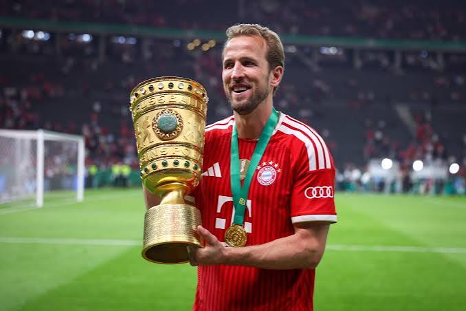 Kane jatkaa sopimustaan Bayern Münchenin kanssa etuajassa.